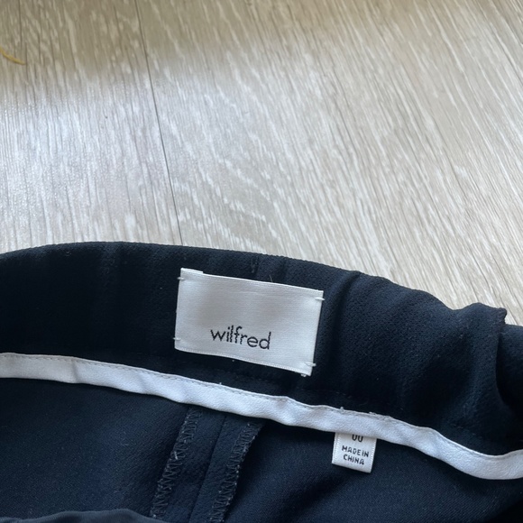 Cropped Dress Pant - Picture 3 of 3